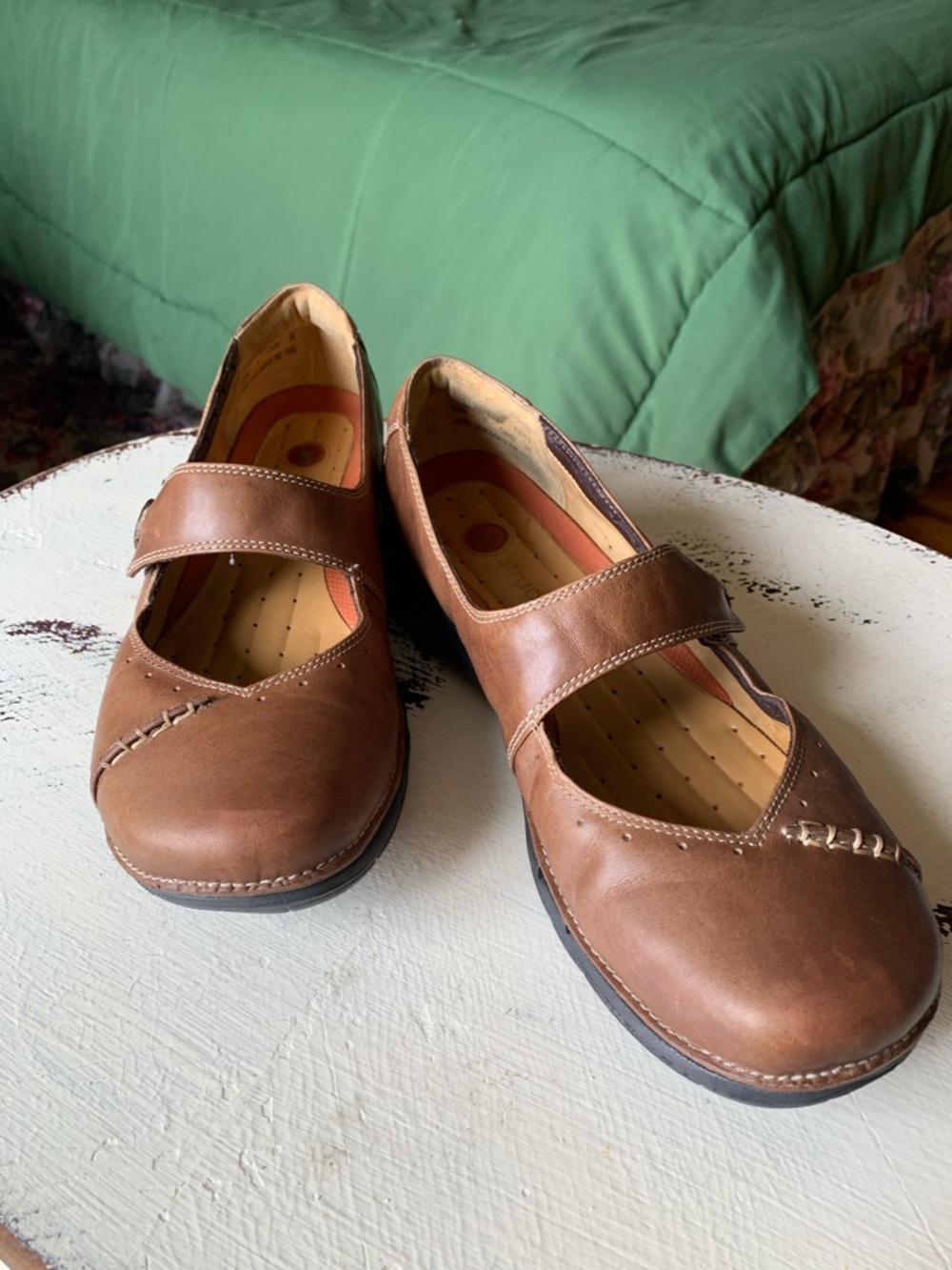 Clarks Unstructured Brown Leather Mary Jane Flats with Strap